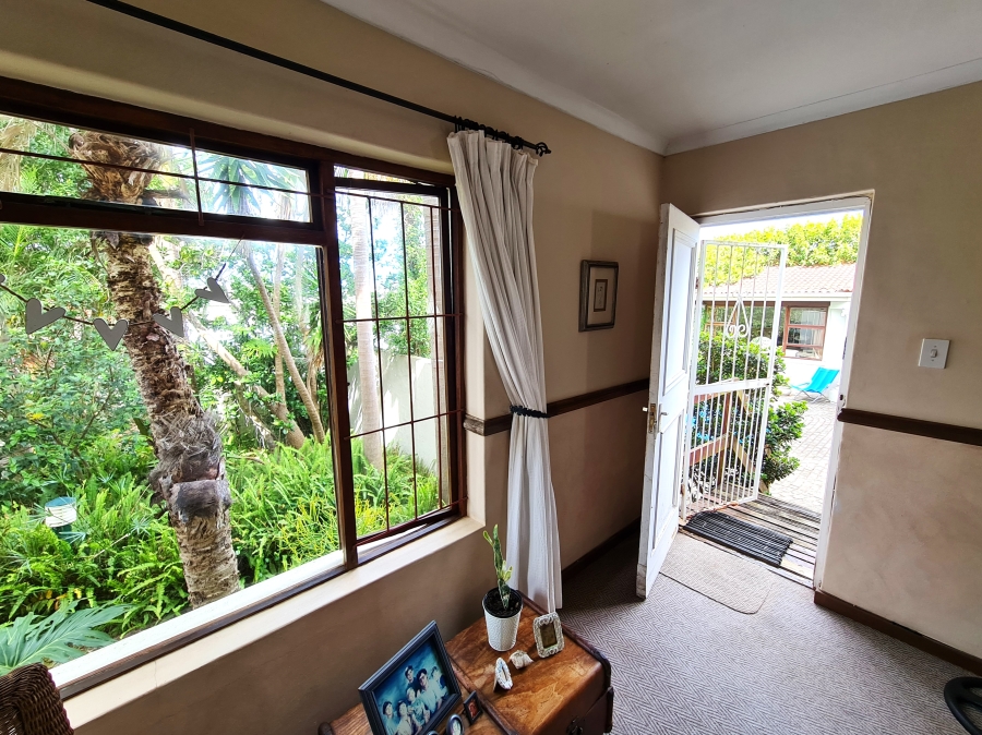6 Bedroom Property for Sale in Noorsekloof Eastern Cape